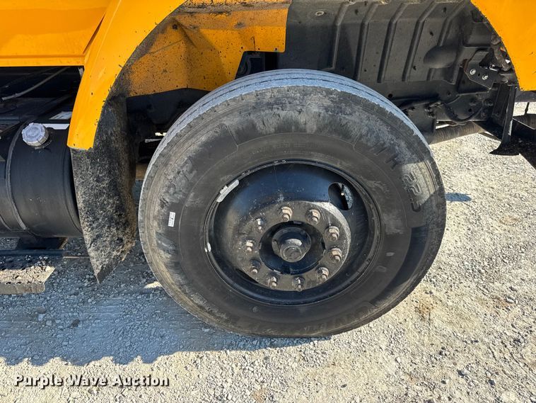 image for item DO2404 2008 International WorkStar 7300 oil distributor truck