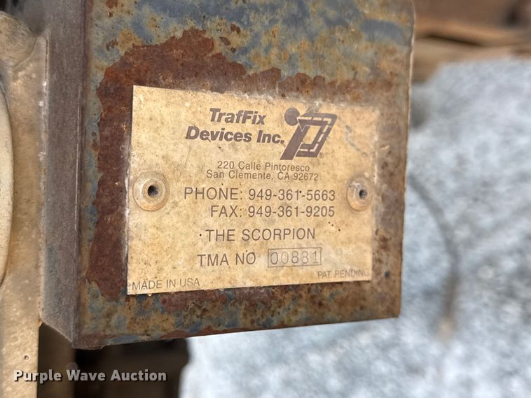 image for item DO2413 2001 International 4900 dump truck