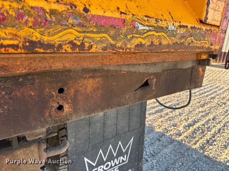 image for item DO2414 2005 International 7400 dump truck