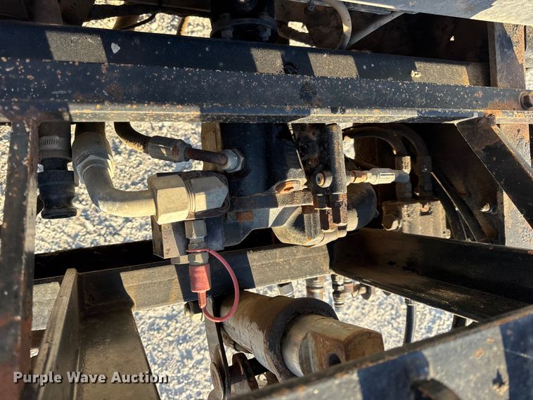 image for item DO2414 2005 International 7400 dump truck