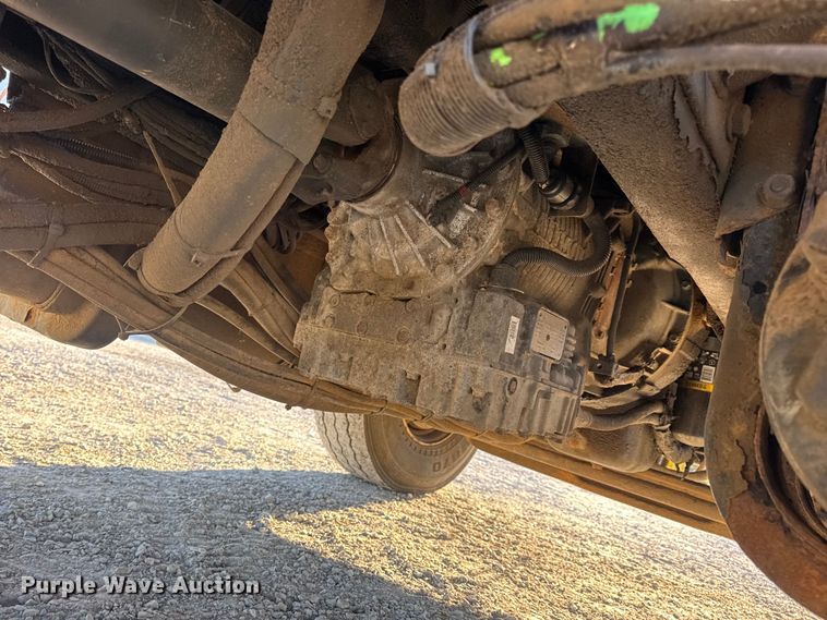 image for item DO2414 2005 International 7400 dump truck