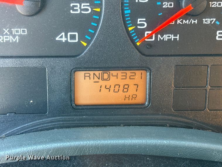 image for item DO2414 2005 International 7400 dump truck