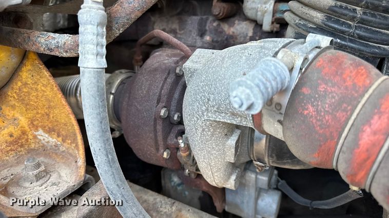 image for item DO2414 2005 International 7400 dump truck