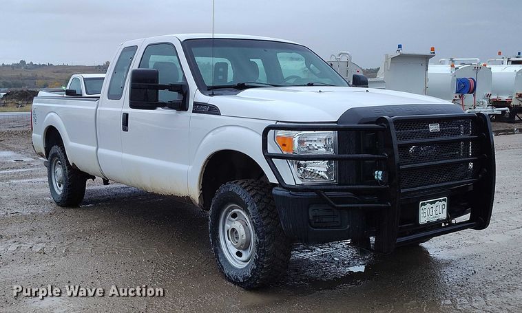 image for item DP5072 2015 Ford F250 Super Duty SuperCab pickup truck