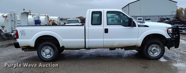 image for item DP5072 2015 Ford F250 Super Duty SuperCab pickup truck