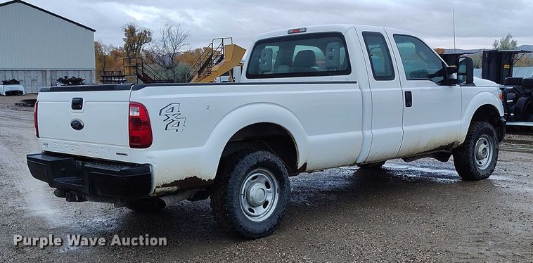 image for item DP5072 2015 Ford F250 Super Duty SuperCab pickup truck