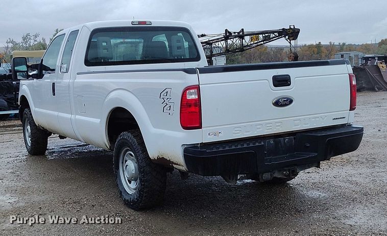 image for item DP5072 2015 Ford F250 Super Duty SuperCab pickup truck