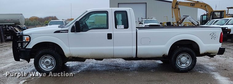 image for item DP5072 2015 Ford F250 Super Duty SuperCab pickup truck