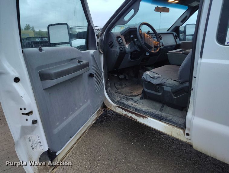 image for item DP5072 2015 Ford F250 Super Duty SuperCab pickup truck