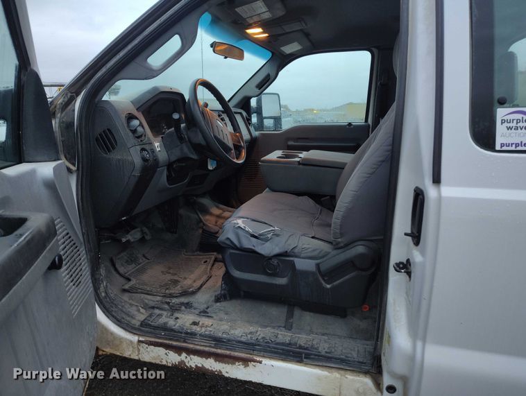 image for item DP5072 2015 Ford F250 Super Duty SuperCab pickup truck