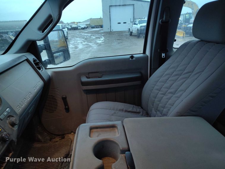 image for item DP5072 2015 Ford F250 Super Duty SuperCab pickup truck