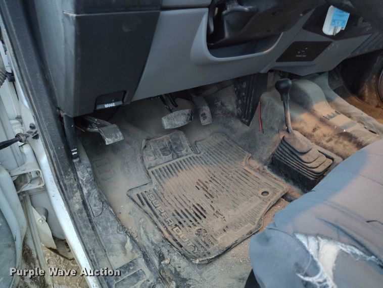 image for item DP5072 2015 Ford F250 Super Duty SuperCab pickup truck