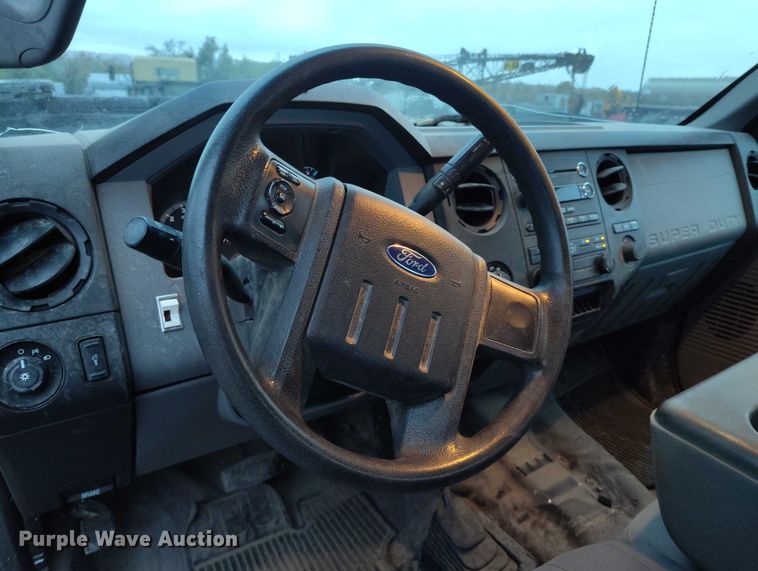 image for item DP5072 2015 Ford F250 Super Duty SuperCab pickup truck