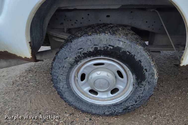 image for item DP5072 2015 Ford F250 Super Duty SuperCab pickup truck