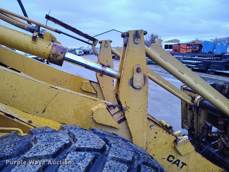 image for item DP5073 1978 Caterpillar 910 wheel loader