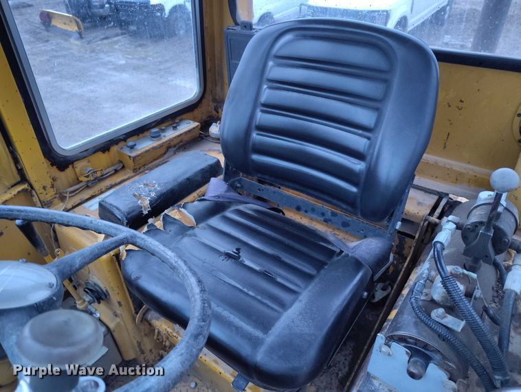 image for item DP5073 1978 Caterpillar 910 wheel loader