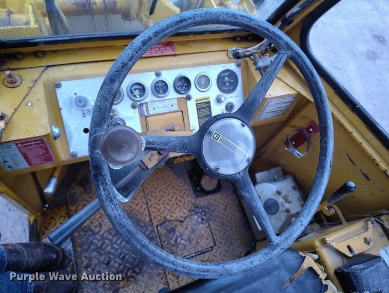 image for item DP5073 1978 Caterpillar 910 wheel loader