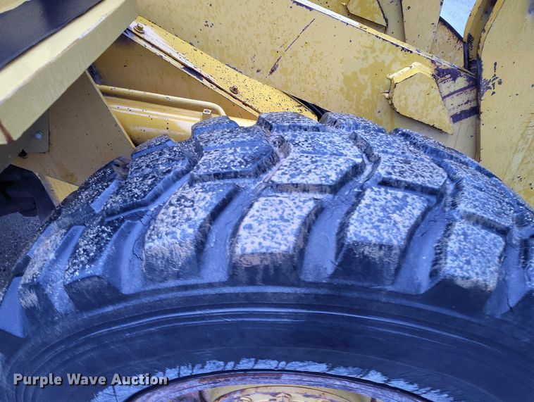 image for item DP5073 1978 Caterpillar 910 wheel loader