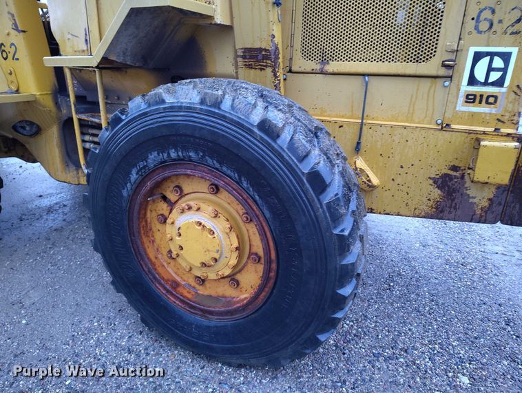 image for item DP5073 1978 Caterpillar 910 wheel loader