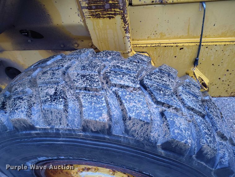 image for item DP5073 1978 Caterpillar 910 wheel loader