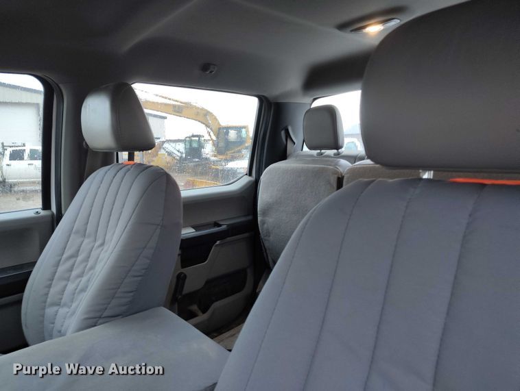 image for item DP5074 2019 Ford F350 Super Duty XL Crew Cab pickup truck