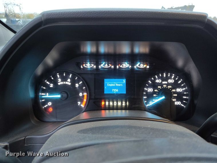 image for item DP5074 2019 Ford F350 Super Duty XL Crew Cab pickup truck