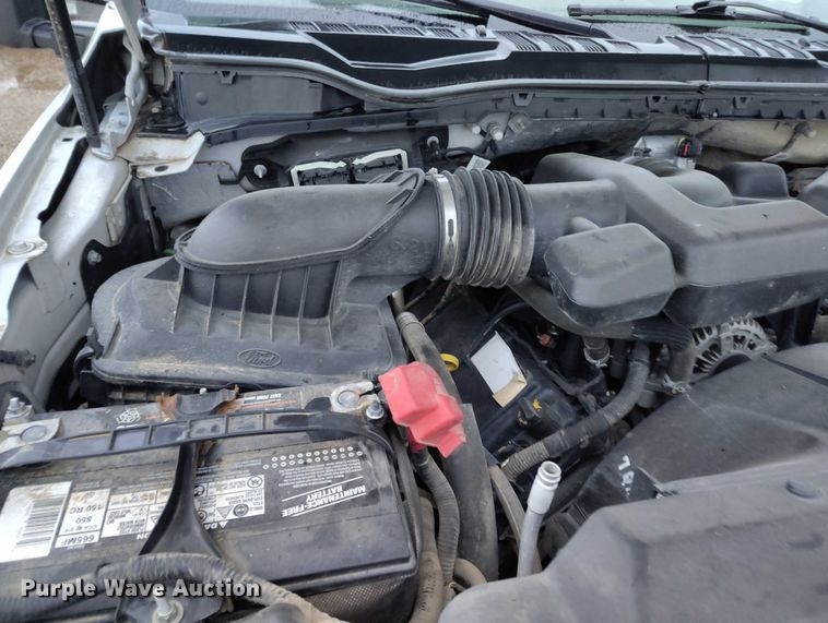 image for item DP5074 2019 Ford F350 Super Duty XL Crew Cab pickup truck