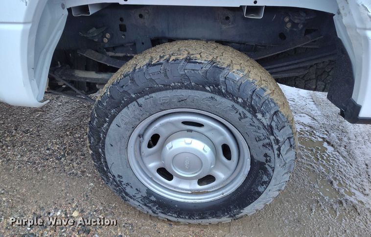 image for item DP5074 2019 Ford F350 Super Duty XL Crew Cab pickup truck