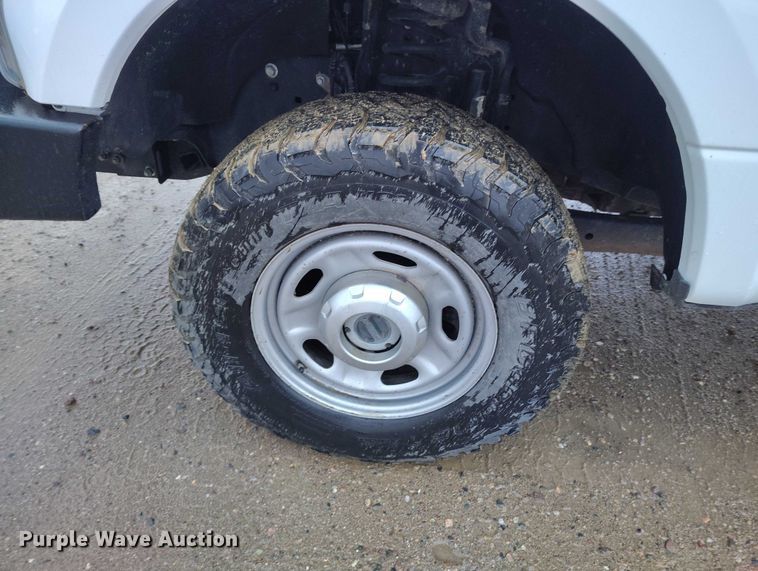 image for item DP5074 2019 Ford F350 Super Duty XL Crew Cab pickup truck