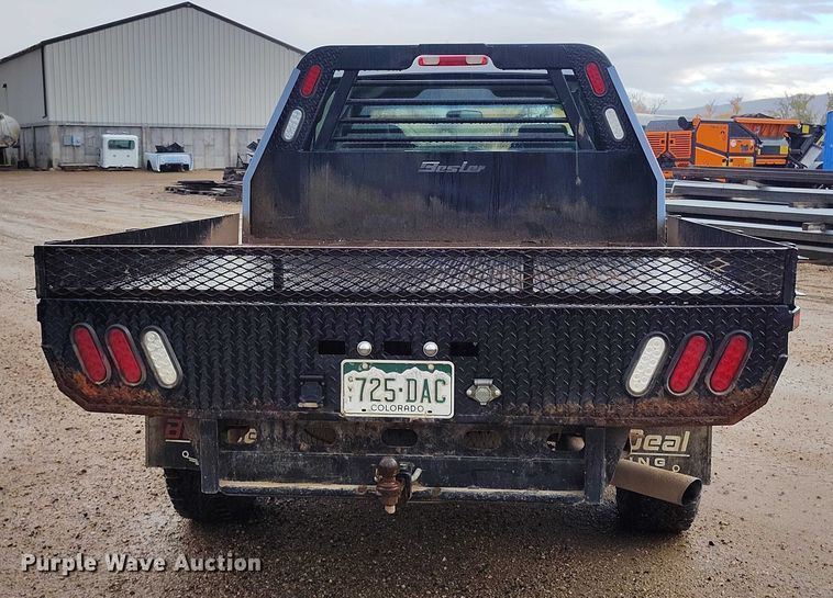 image for item DP5075 2006 GMC Sierra 3500 Crew Cab flatbed truck