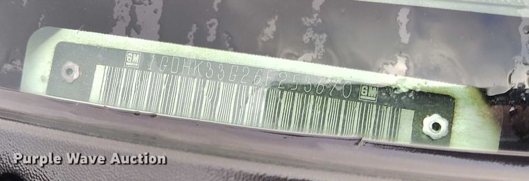 image for item DP5075 2006 GMC Sierra 3500 Crew Cab flatbed truck