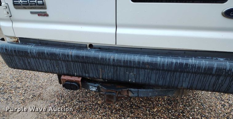 image for item DP5076 2010 Ford E350 Super Duty XL van