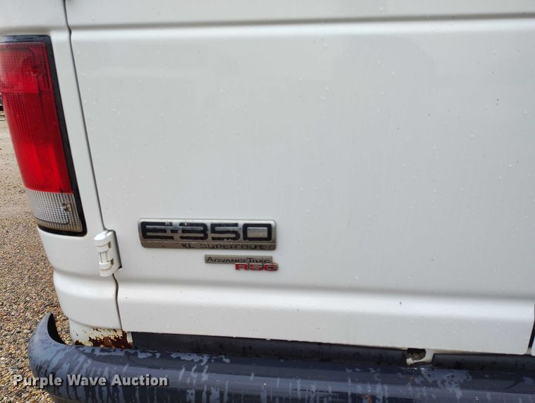 image for item DP5076 2010 Ford E350 Super Duty XL van