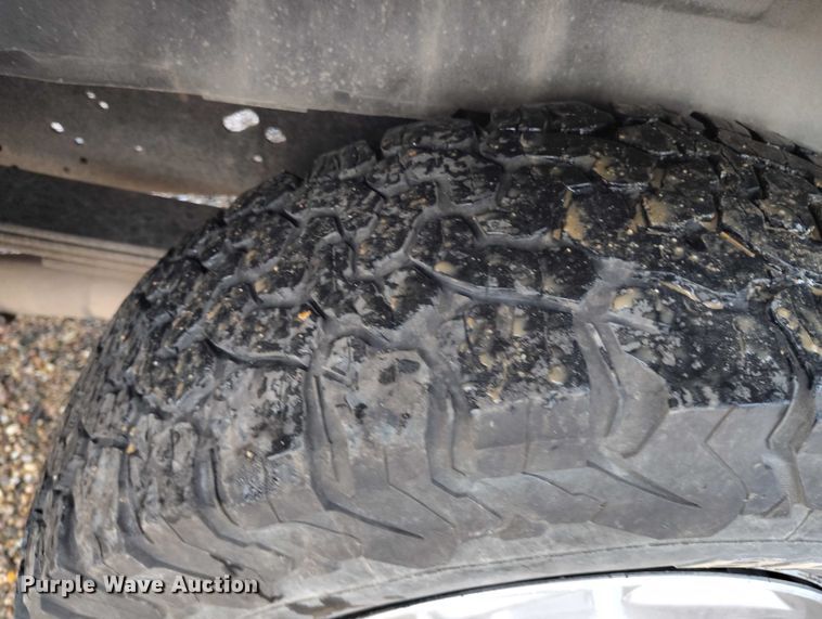 image for item DP5076 2010 Ford E350 Super Duty XL van