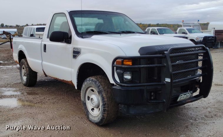 image for item DP5077 2008 Ford F250 Super Duty XL pickup truck