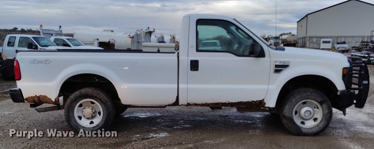 image for item DP5077 2008 Ford F250 Super Duty XL pickup truck