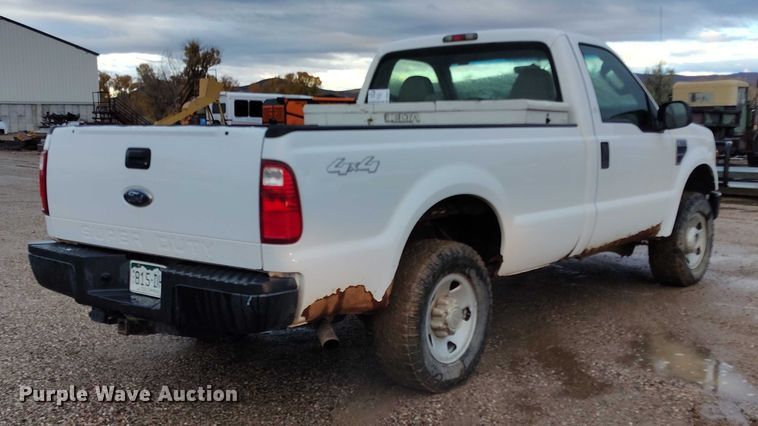 image for item DP5077 2008 Ford F250 Super Duty XL pickup truck
