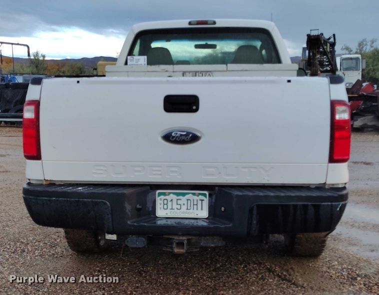image for item DP5077 2008 Ford F250 Super Duty XL pickup truck