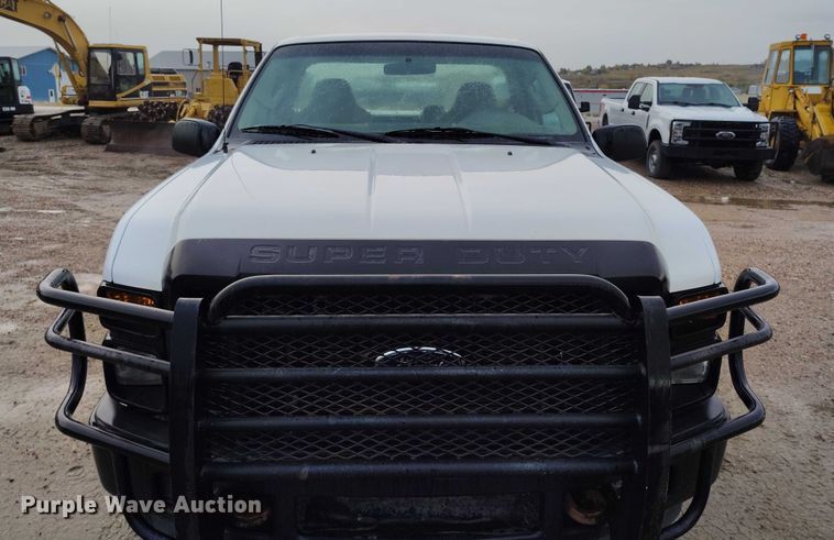 image for item DP5077 2008 Ford F250 Super Duty XL pickup truck