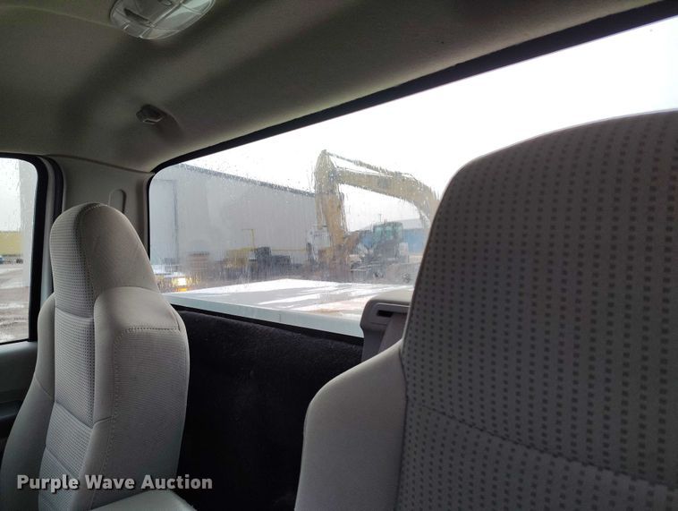 image for item DP5077 2008 Ford F250 Super Duty XL pickup truck