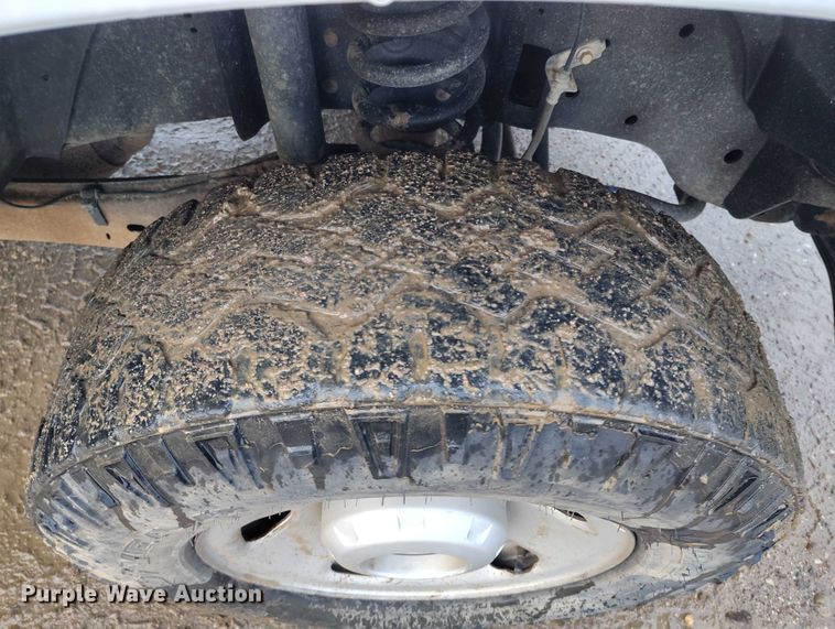 image for item DP5077 2008 Ford F250 Super Duty XL pickup truck