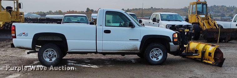 image for item DP5078 1999 GMC Sierra 2500 pickup truck