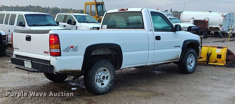 image for item DP5078 1999 GMC Sierra 2500 pickup truck