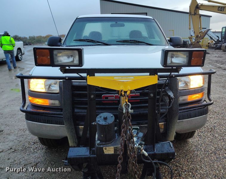 image for item DP5078 1999 GMC Sierra 2500 pickup truck