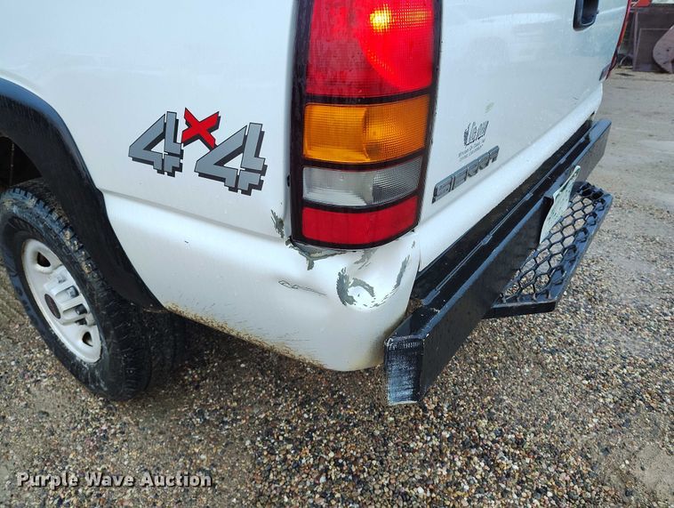 image for item DP5078 1999 GMC Sierra 2500 pickup truck