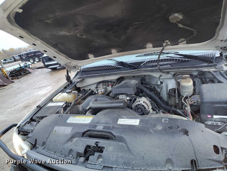 image for item DP5078 1999 GMC Sierra 2500 pickup truck