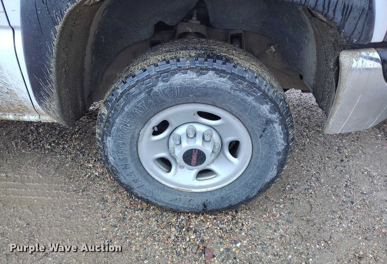 image for item DP5078 1999 GMC Sierra 2500 pickup truck