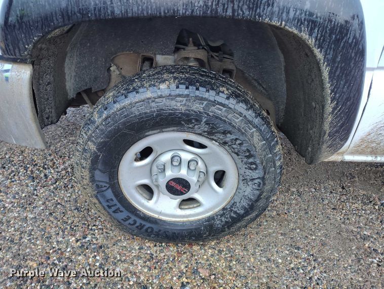 image for item DP5078 1999 GMC Sierra 2500 pickup truck