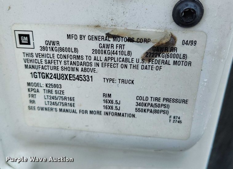 image for item DP5078 1999 GMC Sierra 2500 pickup truck