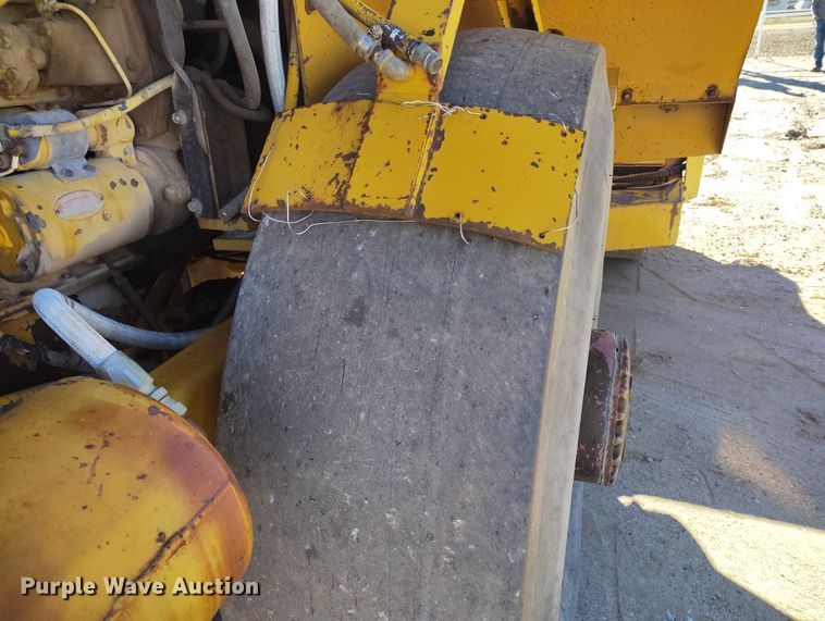 image for item DP5079 Bros Vibradyne SPVA 735 single drum roller